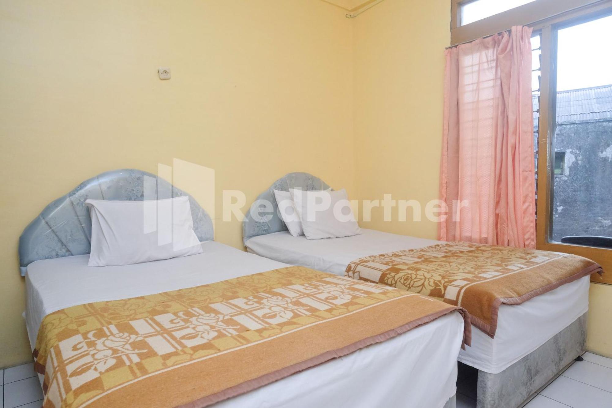 Hotel Sido Langgeng Tawangmangu Mitra Reddoorz Luaran gambar